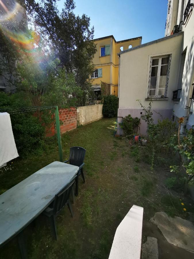 Studio La Belle Vie Suresnes Exterior photo